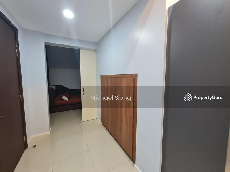 Rumah Teres 3 Tingkat untuk Dijual di Tamansari (Rawang) - Michael Siong - Corridor - PropertyGuru.com.my