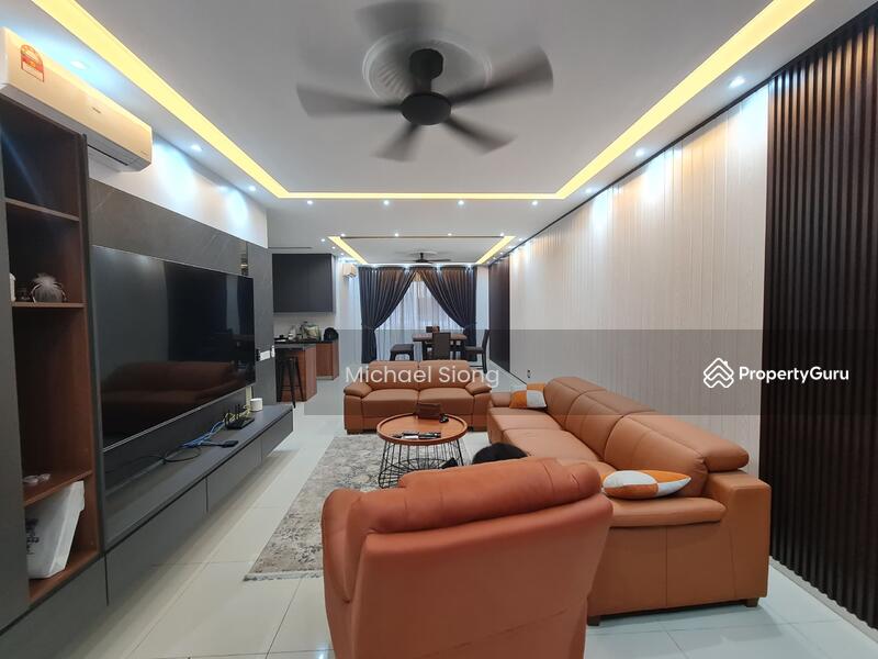 Rumah Teres 3 Tingkat untuk Dijual di Tamansari (Rawang) - Michael Siong - Living Room - PropertyGuru.com.my