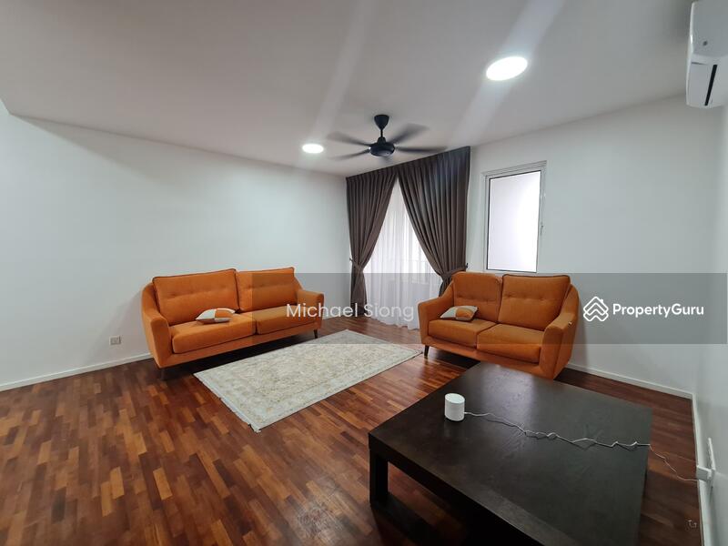 Rumah Teres 3 Tingkat untuk Dijual di Tamansari (Rawang) - Michael Siong - Living Room - PropertyGuru.com.my
