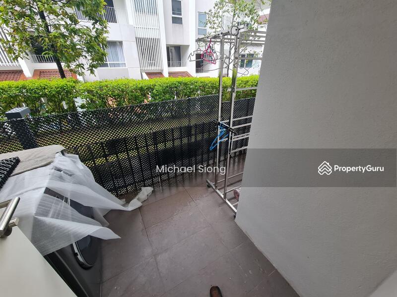 Rumah Teres 3 Tingkat untuk Dijual di Tamansari (Rawang) - Michael Siong - Balcony - PropertyGuru.com.my
