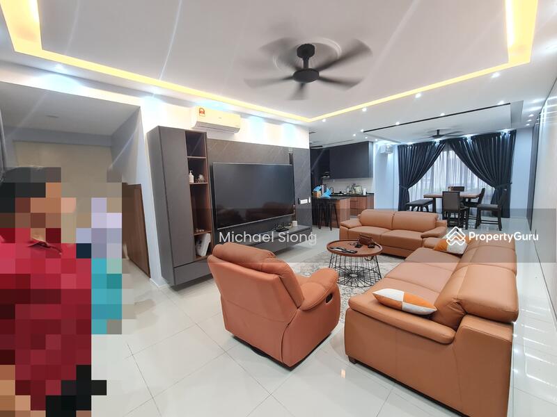Rumah Teres 3 Tingkat untuk Dijual di Tamansari (Rawang) - Michael Siong - Living Room - PropertyGuru.com.my