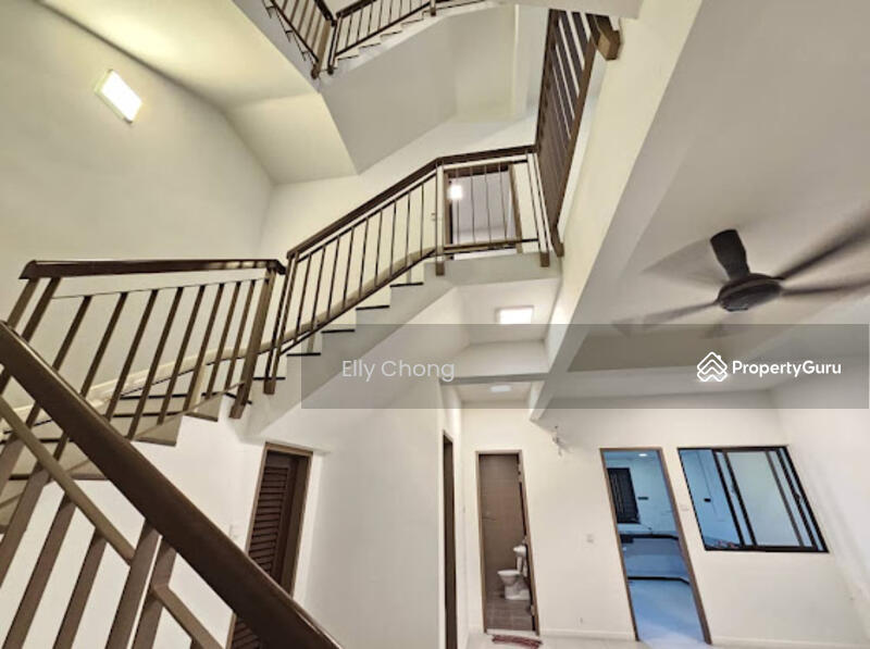 3-storey Terraced House for Sale in Taman Juara Jaya (Cheras) - Elly Chong - Entrance - PropertyGuru.com.my