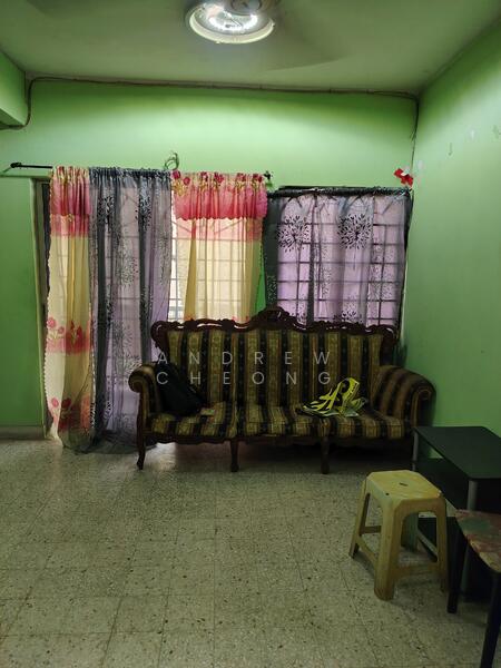 Apartment for Sale at Kuchai Entrepreneurs Park Apartment - Andrew Cheong - Living Room - PropertyGuru.com.my