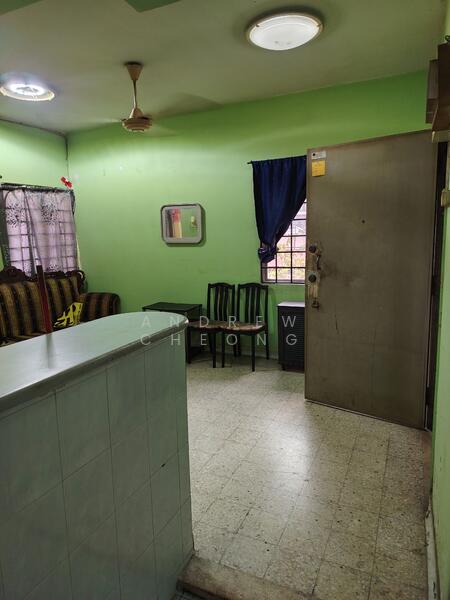 Apartment for Sale at Kuchai Entrepreneurs Park Apartment - Andrew Cheong - Living Room - PropertyGuru.com.my