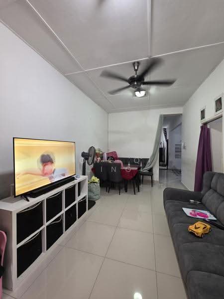 Terraced House for Sale in Cyberjaya (Selangor) - Fong Qi Jing - Living Room - PropertyGuru.com.my