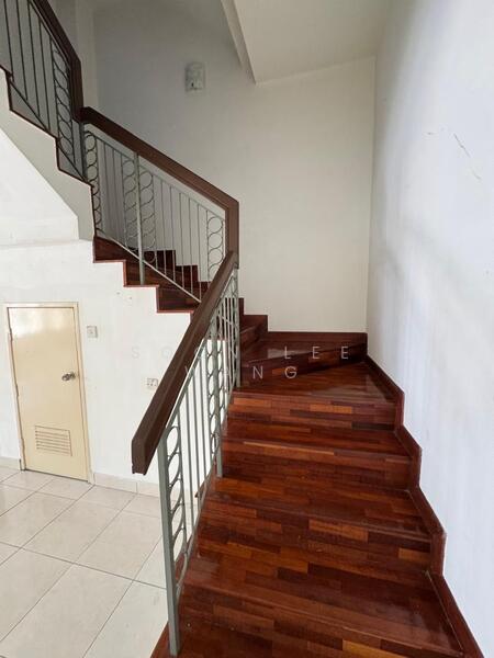 2.5-storey Terraced House for Sale in Bandar Utama 6 (Bandar Utama) - Soon Lee Wang - Entrance - PropertyGuru.com.my