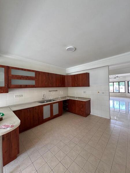 2.5-storey Terraced House for Sale in Bandar Utama 6 (Bandar Utama) - Soon Lee Wang - Kitchen - PropertyGuru.com.my