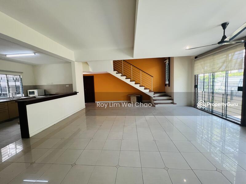2-storey Terraced House for Sale in Leisure Farm (Gelang Patah) - Roy Lim Wei Chao - Living Room - PropertyGuru.com.my