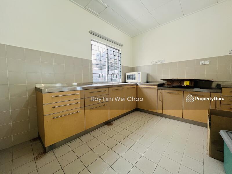 2-storey Terraced House for Sale in Leisure Farm (Gelang Patah) - Roy Lim Wei Chao - Kitchen - PropertyGuru.com.my