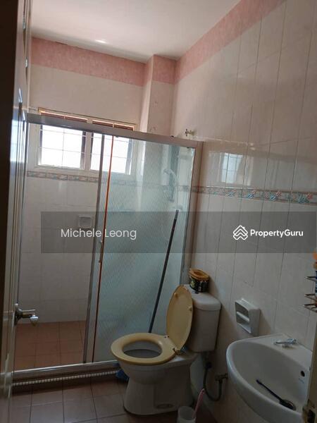 Rumah Berkembar untuk Dijual di Bandar Baru Sri Klebang (Chemor) - Michele Leong - Bathroom - PropertyGuru.com.my