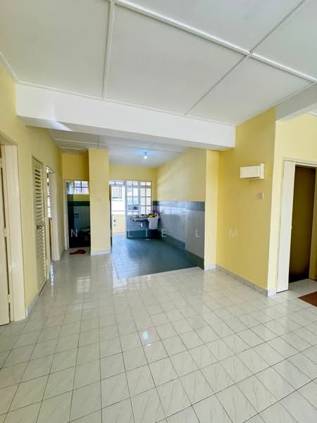 Pangsapuri untuk Dijual di Tanjong Puteri Apartment - Nellie Lim - Kitchen - PropertyGuru.com.my