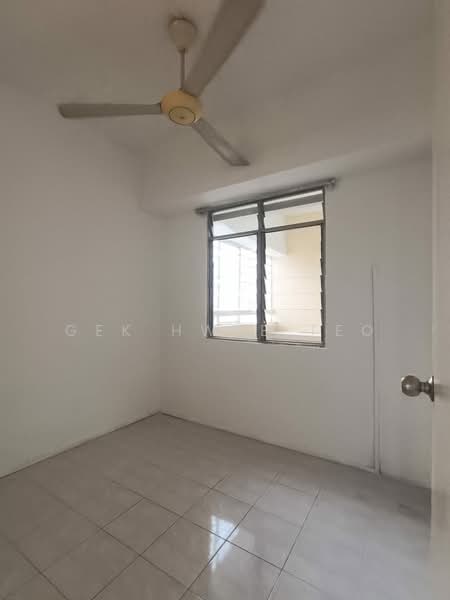 Service Residence for Sale at Rhythm Avenue - Gek Hwee Teo - Bedroom - PropertyGuru.com.my