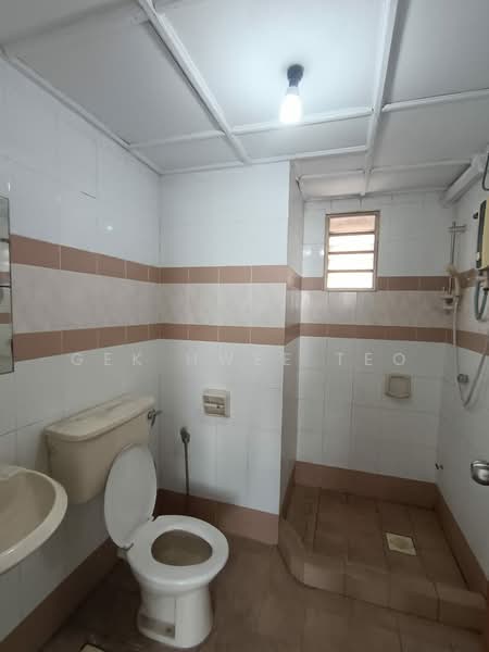 Service Residence for Sale at Rhythm Avenue - Gek Hwee Teo - Bathroom - PropertyGuru.com.my
