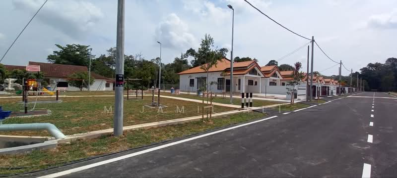 Rumah Berkembar untuk Dijual di Muar (Johor) - M Jamil Ali - Exterior - PropertyGuru.com.my