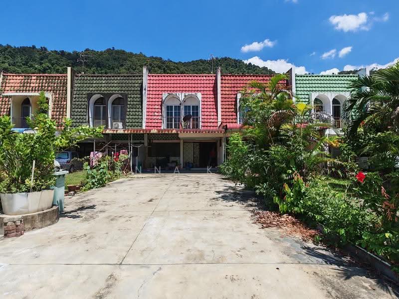 Terraced House for Sale in Bukit Gelugor (Gelugor) - Anna Koay - Exterior - PropertyGuru.com.my