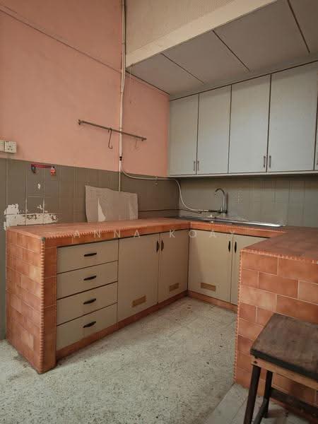 Terraced House for Sale in Bukit Gelugor (Gelugor) - Anna Koay - Kitchen - PropertyGuru.com.my