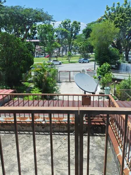 Terraced House for Sale in Bukit Gelugor (Gelugor) - Anna Koay - Balcony - PropertyGuru.com.my
