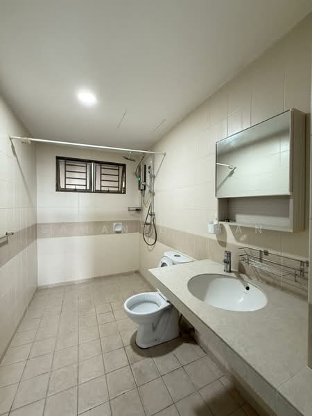 Condominium for Sale at Kinrara Mas - Samantha Han - Bathroom - PropertyGuru.com.my