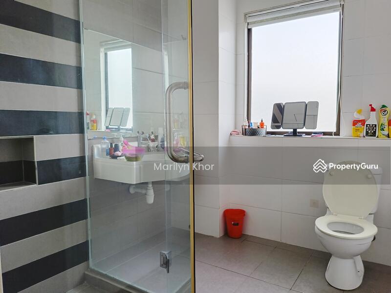 Townhouse for Sale in 16 Sierra (Puchong) - Marilyn Khor - Bathroom - PropertyGuru.com.my