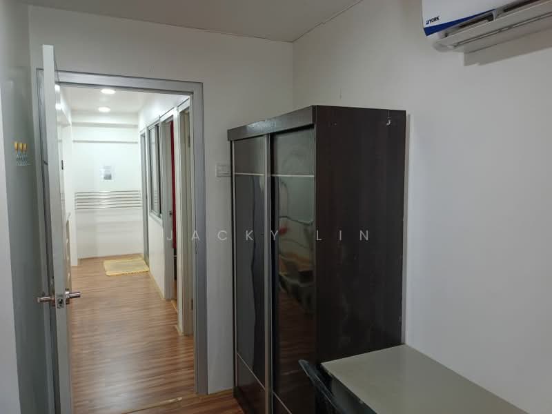Kondominium untuk Disewa di Arte Subang West - Jacky Lin - Corridor - PropertyGuru.com.my