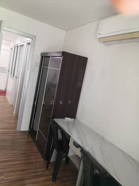 Kondominium untuk Disewa di Arte Subang West - Jacky Lin - Corridor - PropertyGuru.com.my