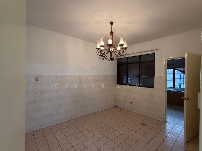 2.5-storey Terraced House for Sale in Bandar Utama 11 (Bandar Utama) - Calvin Law - Dining Room - PropertyGuru.com.my