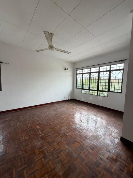2.5-storey Terraced House for Sale in Bandar Utama 11 (Bandar Utama) - Calvin Law - Living Room - PropertyGuru.com.my