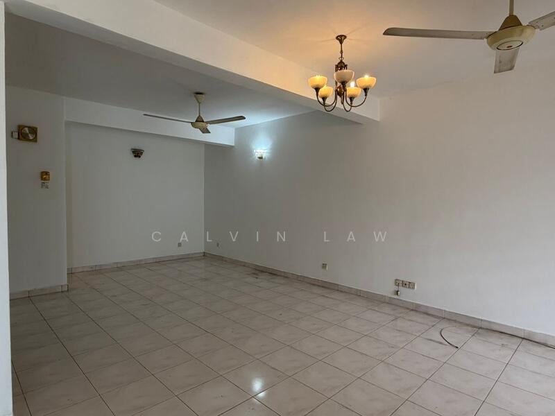 2.5-storey Terraced House for Sale in Bandar Utama 11 (Bandar Utama) - Calvin Law - Living Room - PropertyGuru.com.my