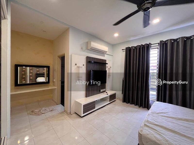 For Sale - Seri Austin - Terrace Homes