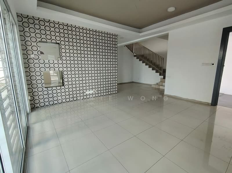 Semi-Detached House for Sale in Seri Kembangan (Selangor) - Winnie Wong - Living Room - PropertyGuru.com.my