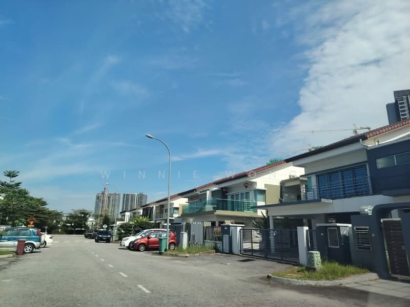 Semi-Detached House for Sale in Seri Kembangan (Selangor) - Winnie Wong - Exterior - PropertyGuru.com.my