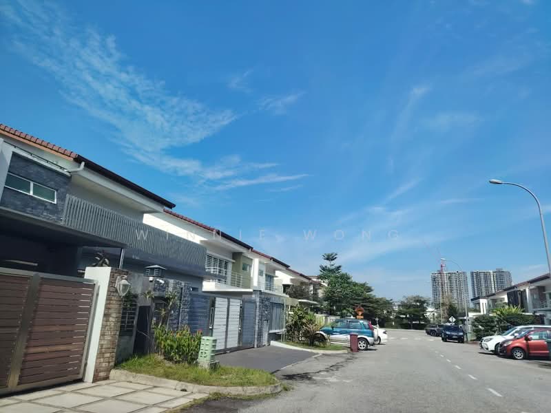 Semi-Detached House for Sale in Seri Kembangan (Selangor) - Winnie Wong - Exterior - PropertyGuru.com.my