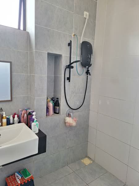 Rumah Teres 2 Tingkat untuk Dijual di Eco Majestic (Semenyih) - Jesslyn Lee - Bathroom - PropertyGuru.com.my