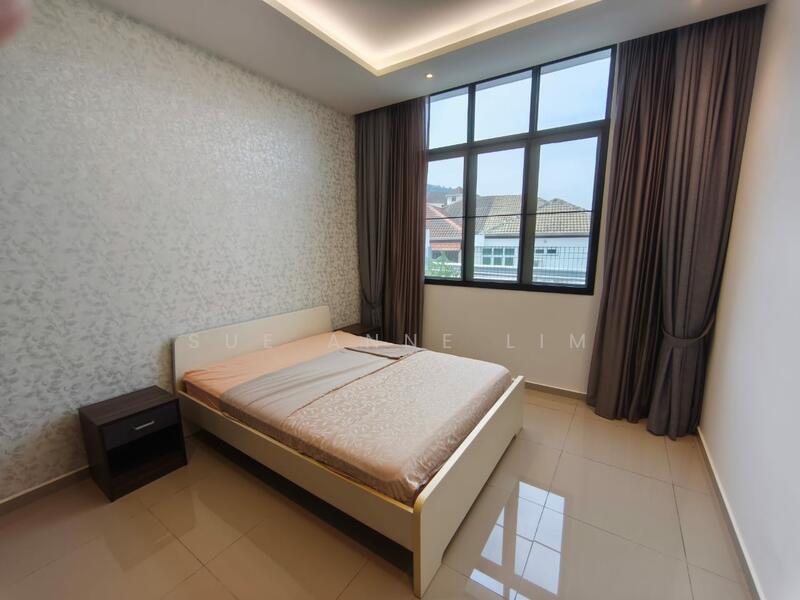 3-storey Terraced House for Rent in Batu Ferringhi (Penang) - Sue Anne Lim - Bedroom - PropertyGuru.com.my