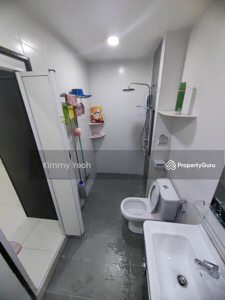 Ground floor Bathroom