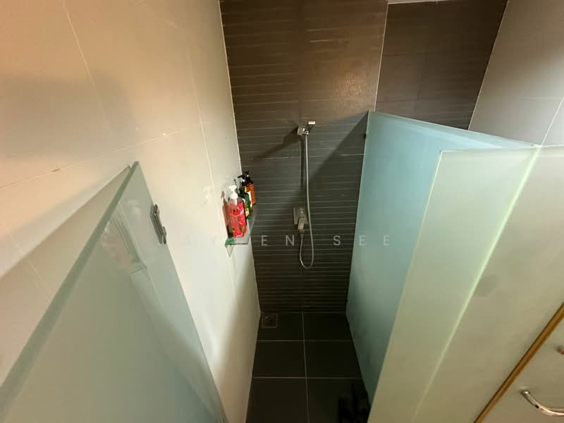 Service Residence for Sale at Dua Sentral - Jaysen See - Bathroom - PropertyGuru.com.my