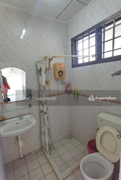Bathroom 2