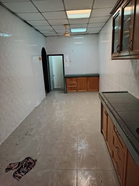 Rumah Teres 2 Tingkat untuk Dijual di Bandar Kinrara Seksyen 5 (Bandar Kinrara) - Bryant Soo - Kitchen - PropertyGuru.com.my