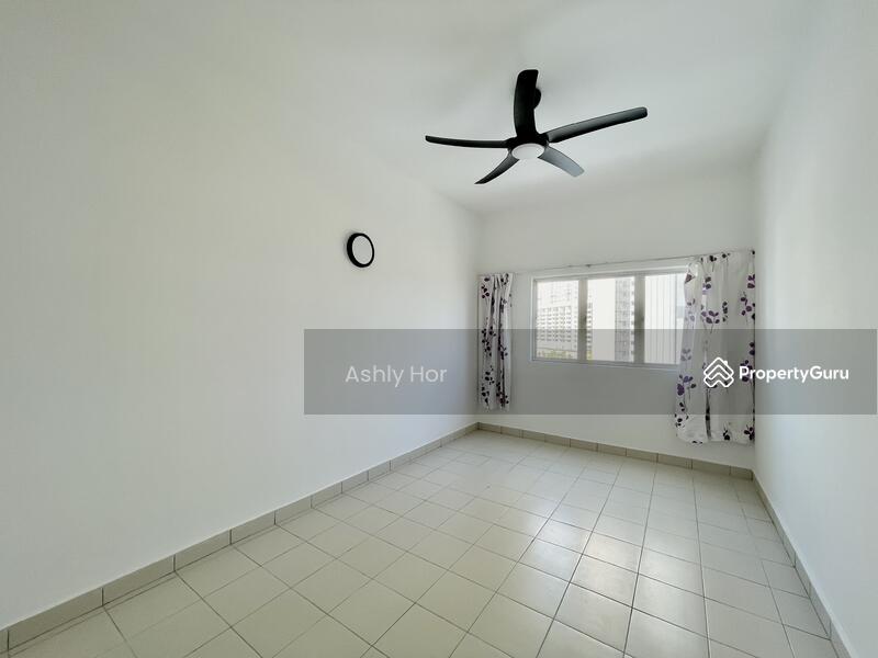 Medium Bedroom