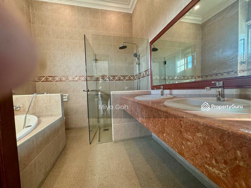 Bungalow for Sale in Leisure Farm (Gelang Patah) - Miya Goh - Bathroom - PropertyGuru.com.my