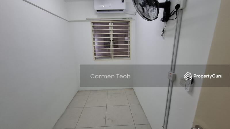 Small Room 