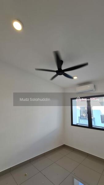 Rumah Teres 2 Tingkat untuk Dijual di Setia Safiro (Cyberjaya) - Mudz Salahuddin - Bedroom - PropertyGuru.com.my