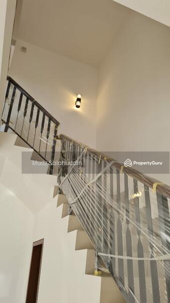 Rumah Teres 2 Tingkat untuk Dijual di Setia Safiro (Cyberjaya) - Mudz Salahuddin - Corridor - PropertyGuru.com.my
