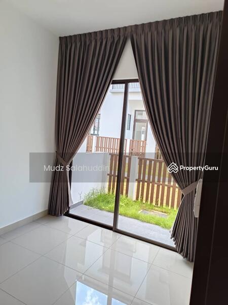 Rumah Teres 2 Tingkat untuk Dijual di Setia Safiro (Cyberjaya) - Mudz Salahuddin - Bedroom - PropertyGuru.com.my