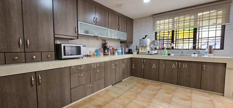 Rumah Teres 2-Tingkat untuk Dijual di Bandar Sunway (Sunway) - Raveen Sellaiah - Kitchen - PropertyGuru.com.my