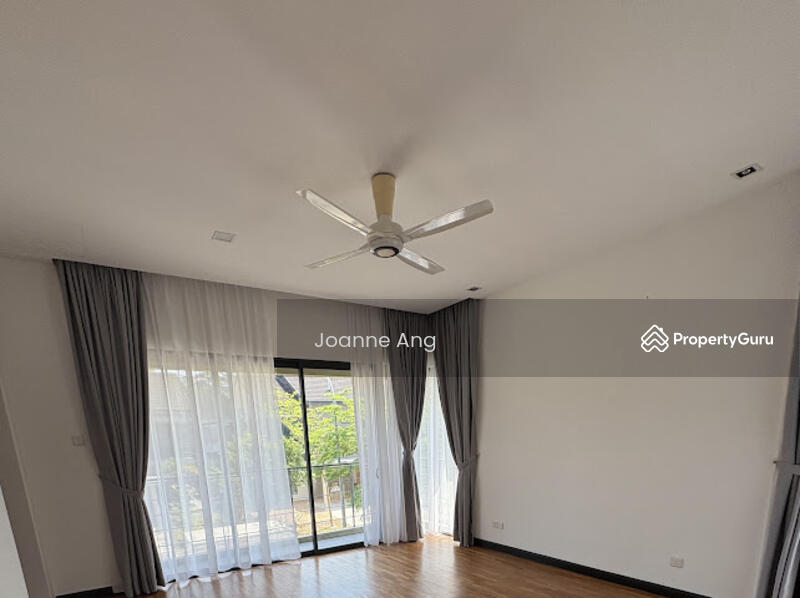 Semi-Detached House for Sale in Leisure Farm (Gelang Patah) - Joanne Ang - Living Room - PropertyGuru.com.my