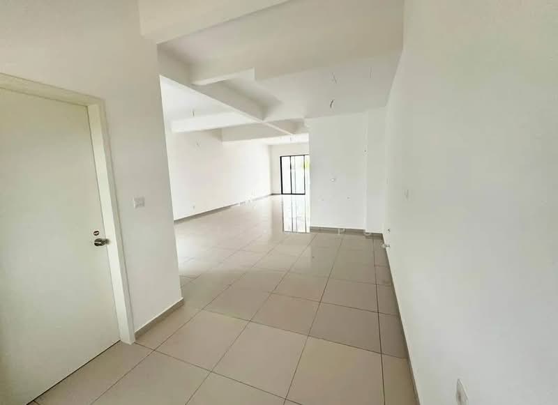 2-storey Terraced House for Sale in Dengkil (Selangor) - William Pua - Living Room - PropertyGuru.com.my