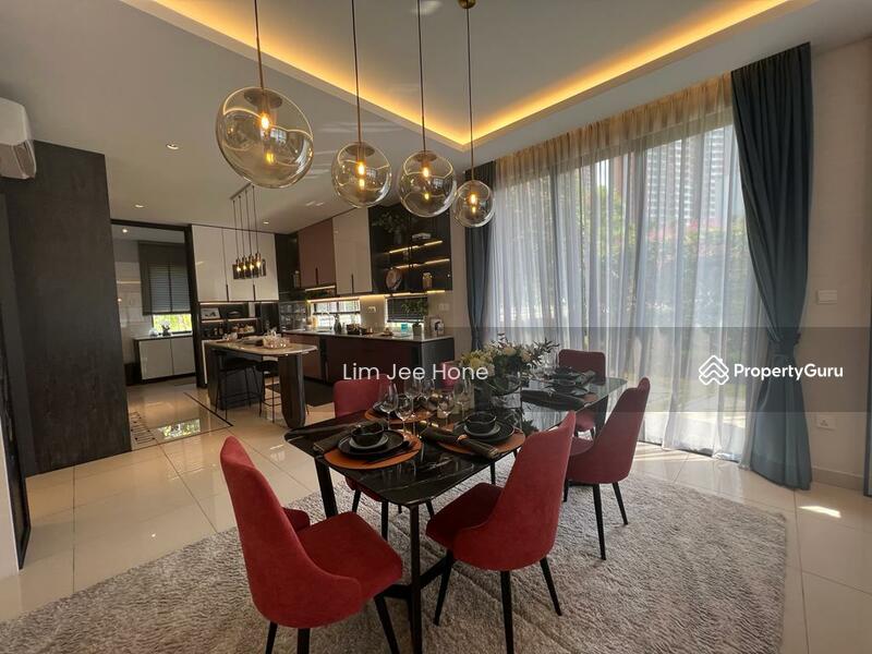 Rumah Berkembar untuk Dijual di Puchong (Selangor) - Lim Jee Hone - Dining Room - PropertyGuru.com.my