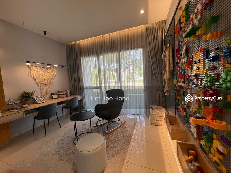 Rumah Berkembar untuk Dijual di Puchong (Selangor) - Lim Jee Hone - Study - PropertyGuru.com.my