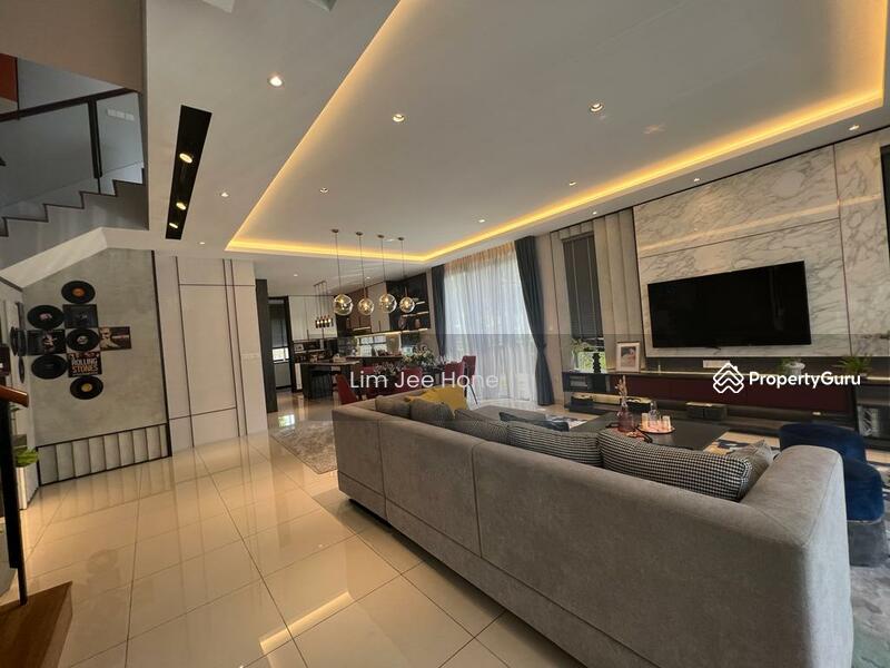 Rumah Berkembar untuk Dijual di Puchong (Selangor) - Lim Jee Hone - Living Room - PropertyGuru.com.my
